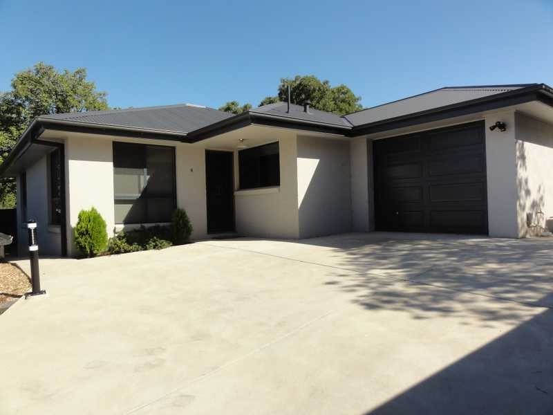 Unit 4/107 Punch Street, Gundagai NSW 2722