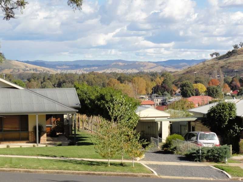 125 Hanley Street, Gundagai NSW 2722