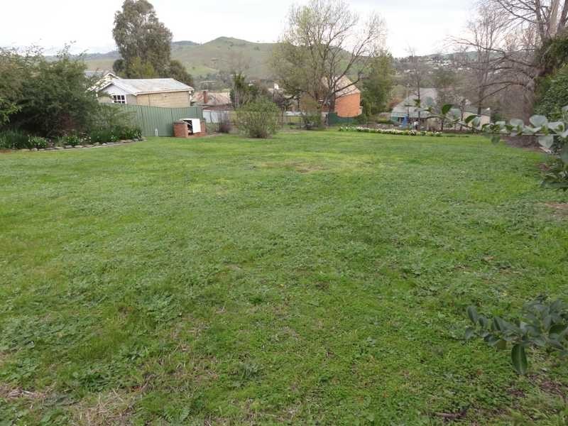 46 Punch Street, Gundagai NSW 2722