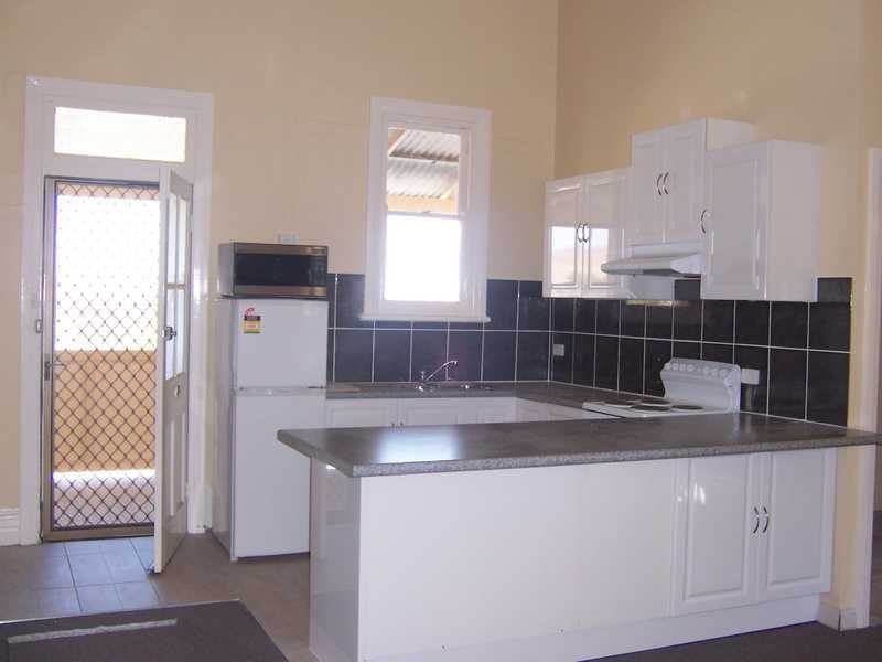 46 Otway Street, Gundagai NSW 2722