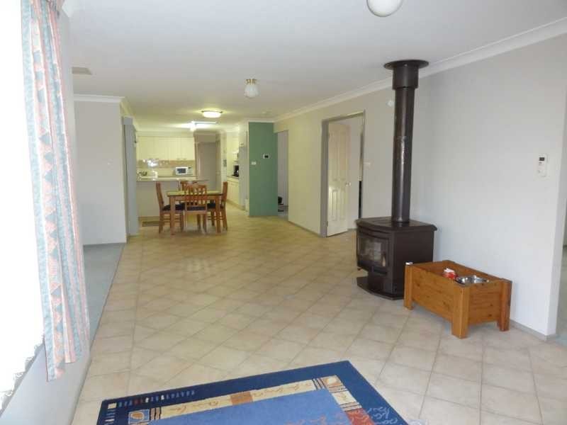 17 Lawson Drive, Gundagai NSW 2722