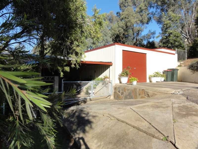 30 Francis Avenue, Gundagai NSW 2722