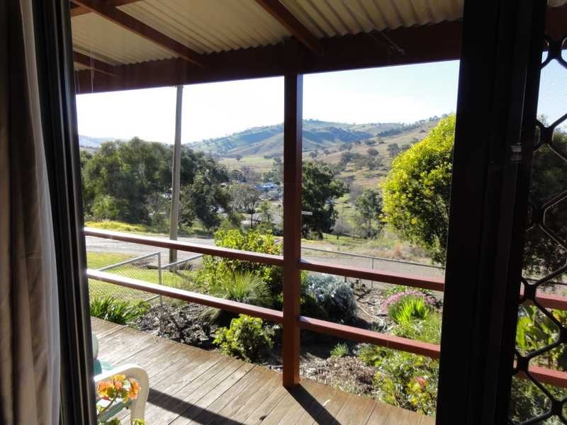 30 Francis Avenue, Gundagai NSW 2722