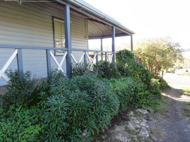 10 Francis Avenue, Gundagai NSW 2722