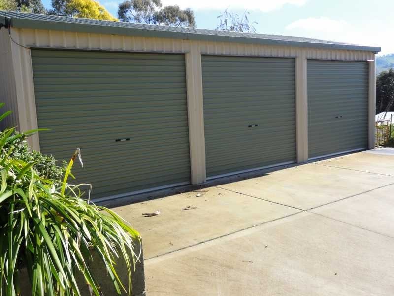 6 Francis Avenue, Gundagai NSW 2722