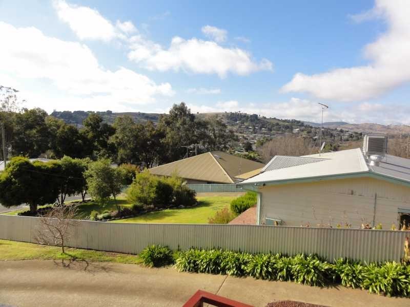 6 Francis Avenue, Gundagai NSW 2722