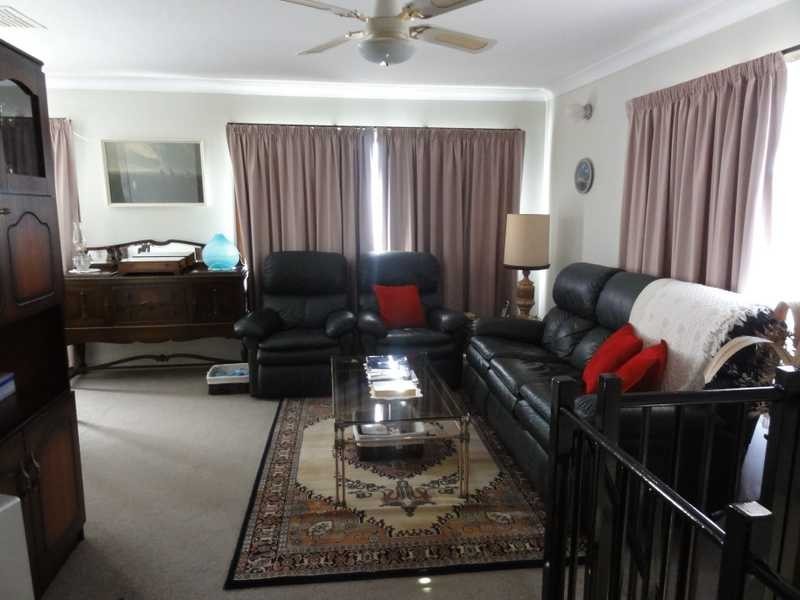 6 Francis Avenue, Gundagai NSW 2722