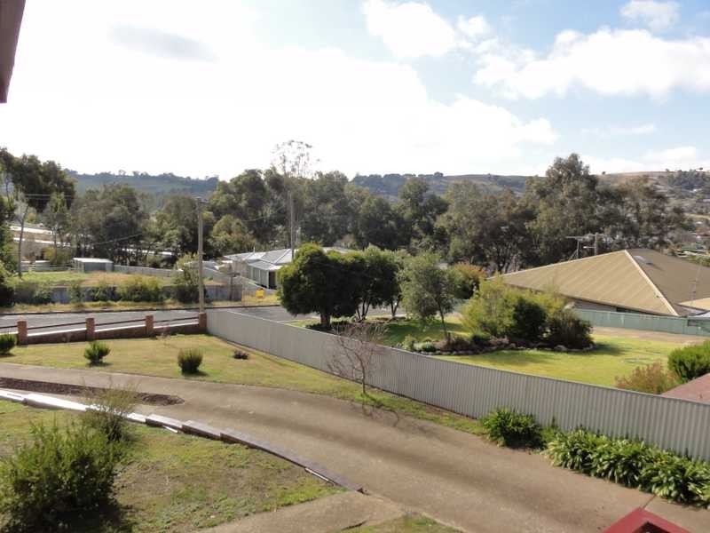 6 Francis Avenue, Gundagai NSW 2722