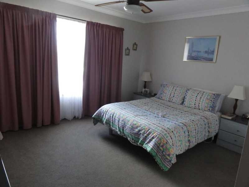 6 Francis Avenue, Gundagai NSW 2722