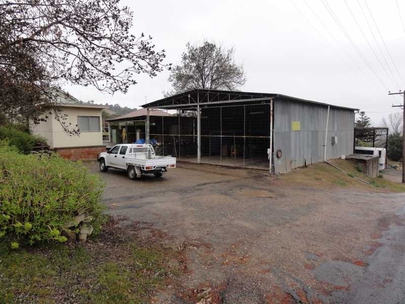 25 Tor Street, Gundagai NSW 2722