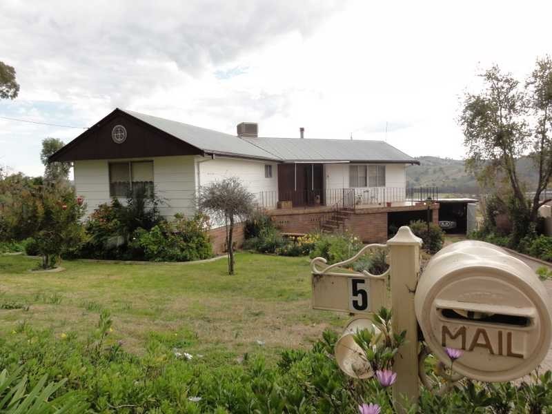 5 Camphor Lane, Gundagai NSW 2722
