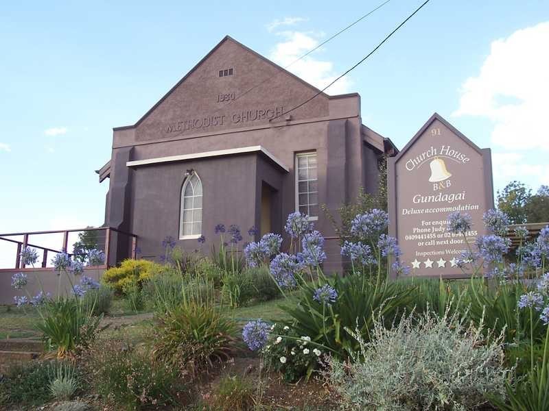 91 Punch Street, Gundagai NSW 2722