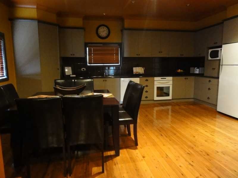 91 Punch Street, Gundagai NSW 2722