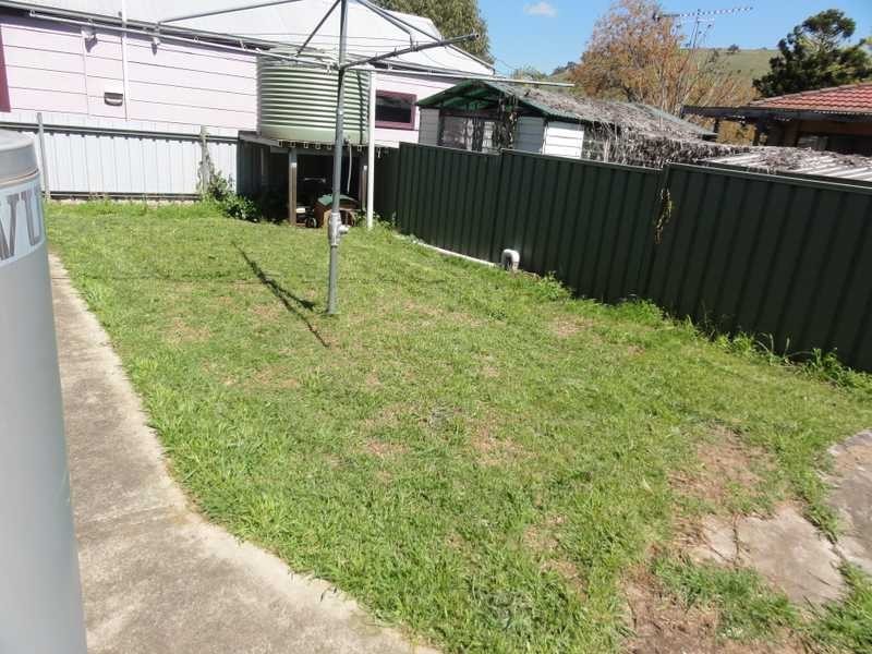 12 Kitchener Street, Gundagai NSW 2722