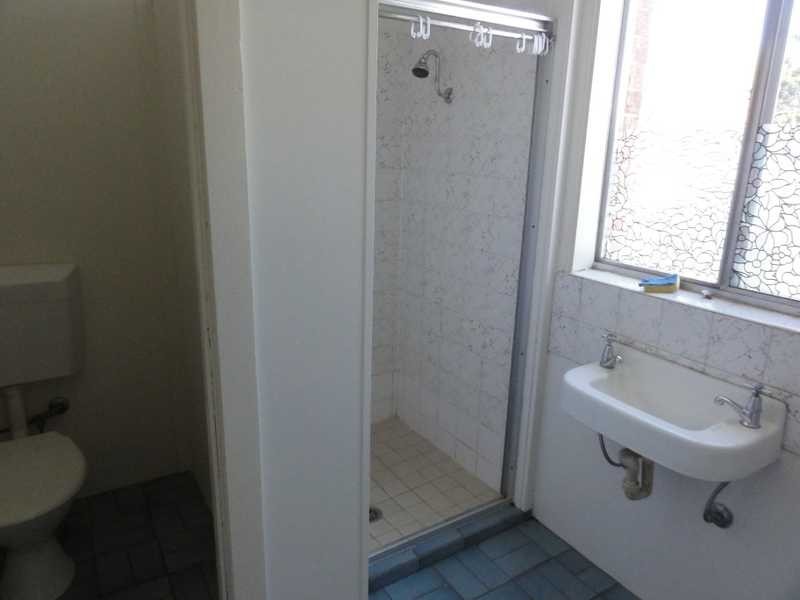 12 Kitchener Street, Gundagai NSW 2722