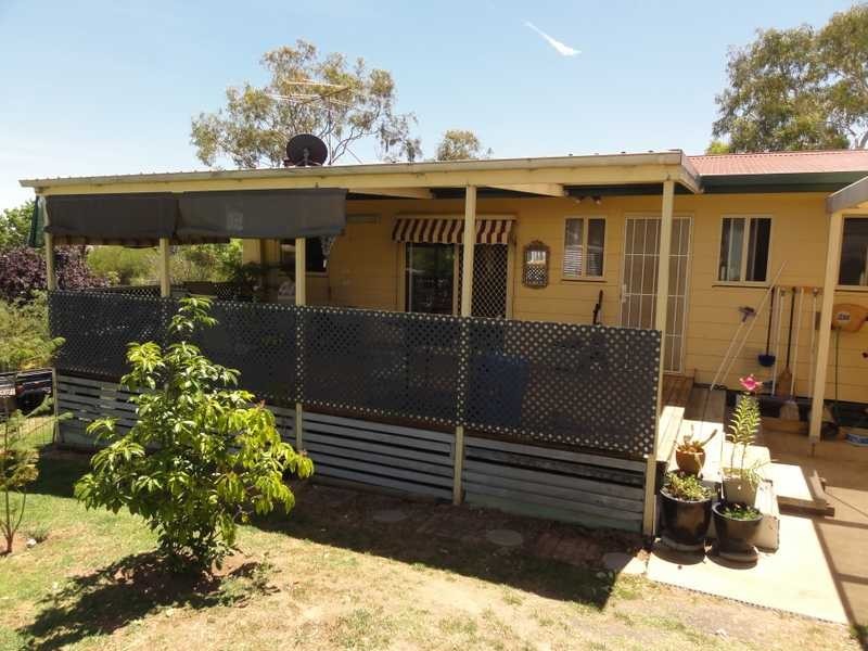 37 Tom Street, Gundagai NSW 2722