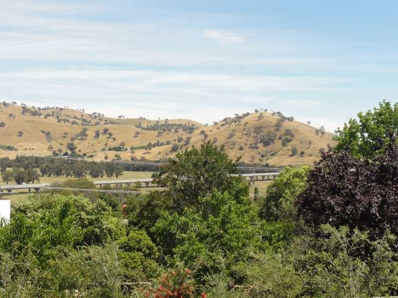 37 Tom Street, Gundagai NSW 2722