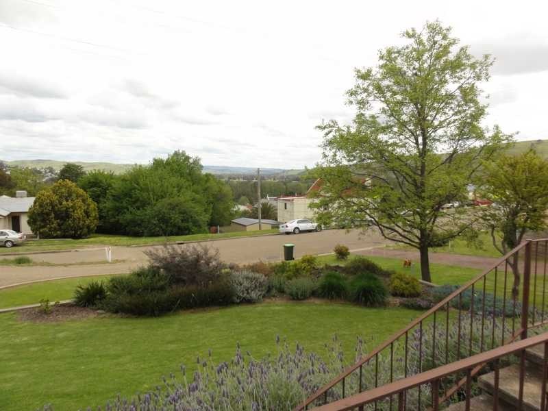 57 Punch Street, Gundagai NSW 2722