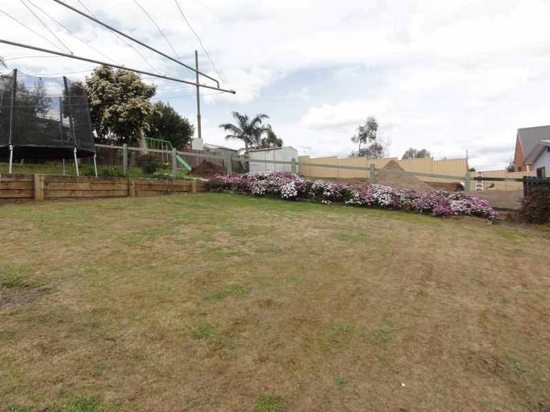 57 Punch Street, Gundagai NSW 2722