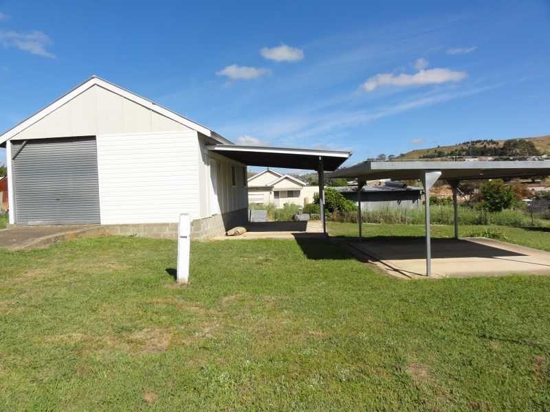 114 West Street, Gundagai NSW 2722