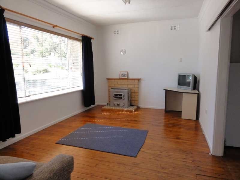 114 West Street, Gundagai NSW 2722