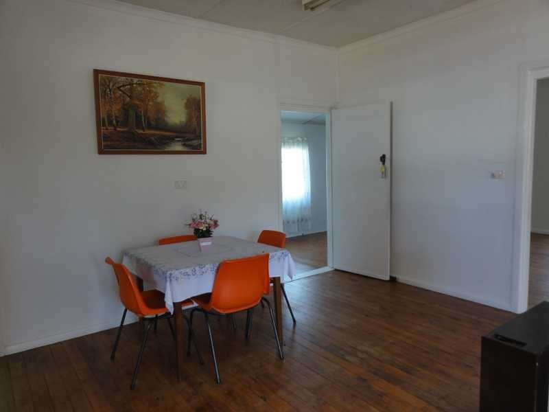 114 West Street, Gundagai NSW 2722