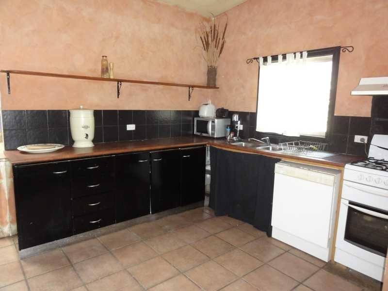 63 Punch Street, Gundagai NSW 2722