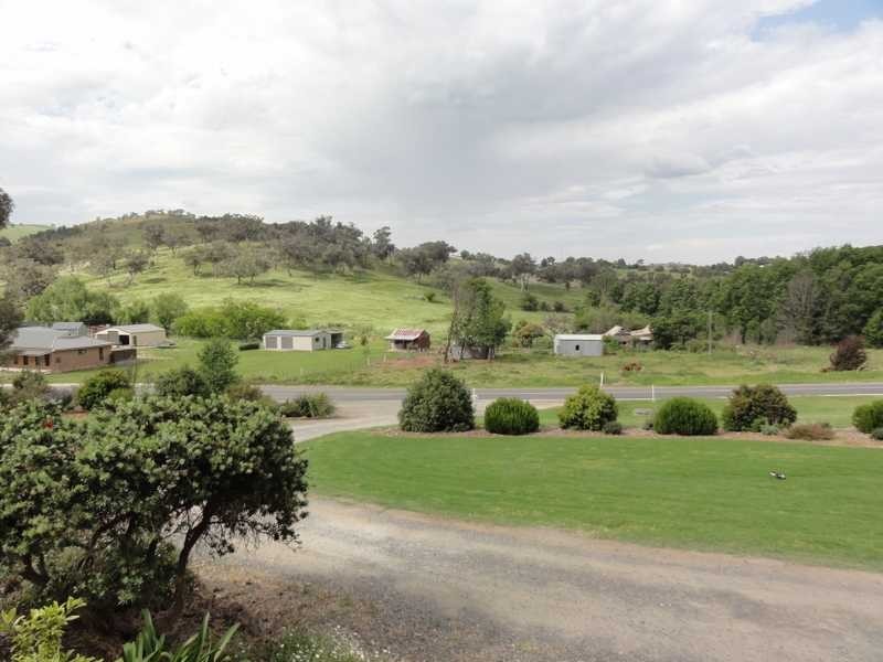 204 Punch Street, Gundagai NSW 2722