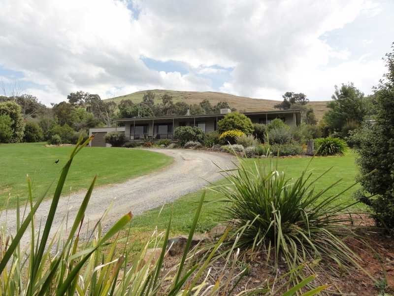 204 Punch Street, Gundagai NSW 2722