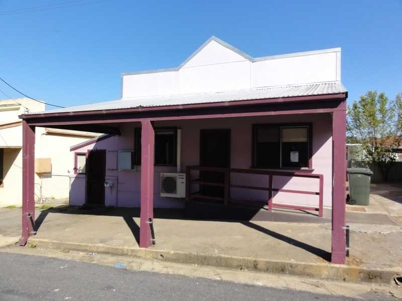 10 Kitchener Street, Gundagai NSW 2722