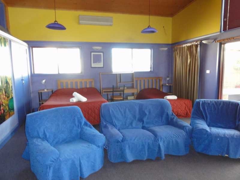 10 Kitchener Street, Gundagai NSW 2722