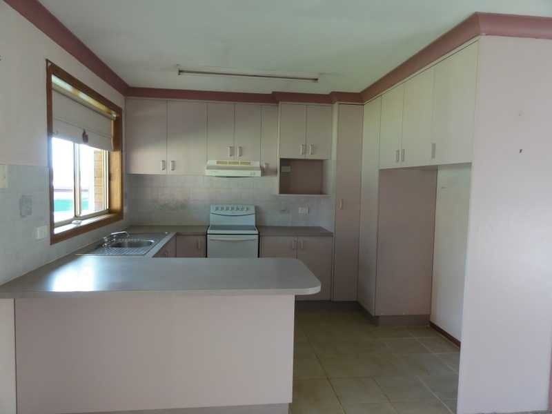 132 West Street, Gundagai NSW 2722