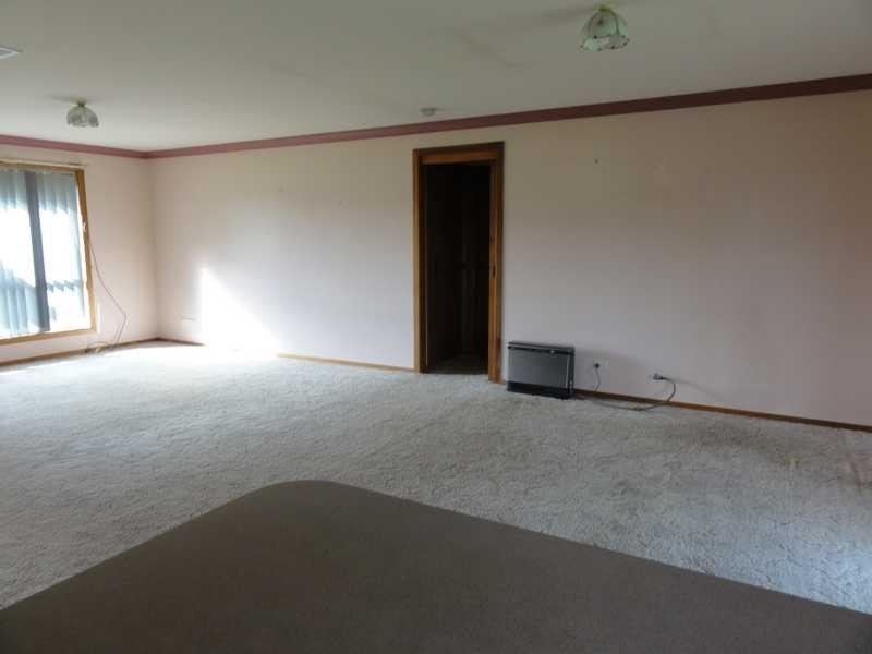 132 West Street, Gundagai NSW 2722