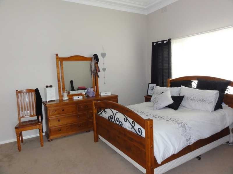 53 First Avenue, Gundagai NSW 2722