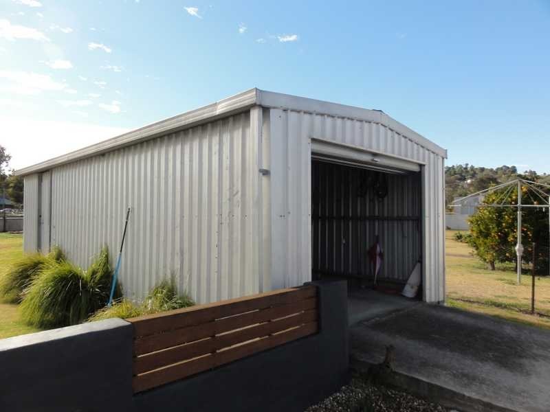 147 Punch Street, Gundagai NSW 2722