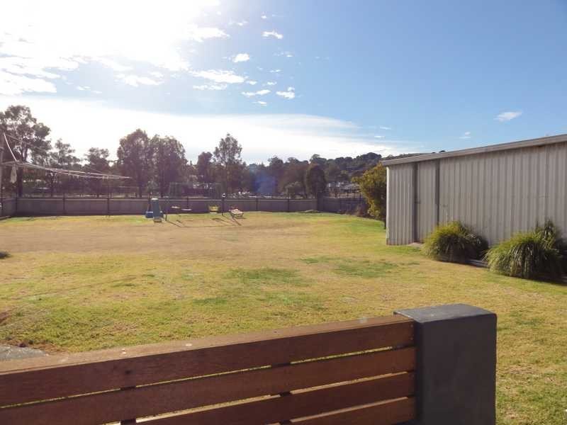147 Punch Street, Gundagai NSW 2722