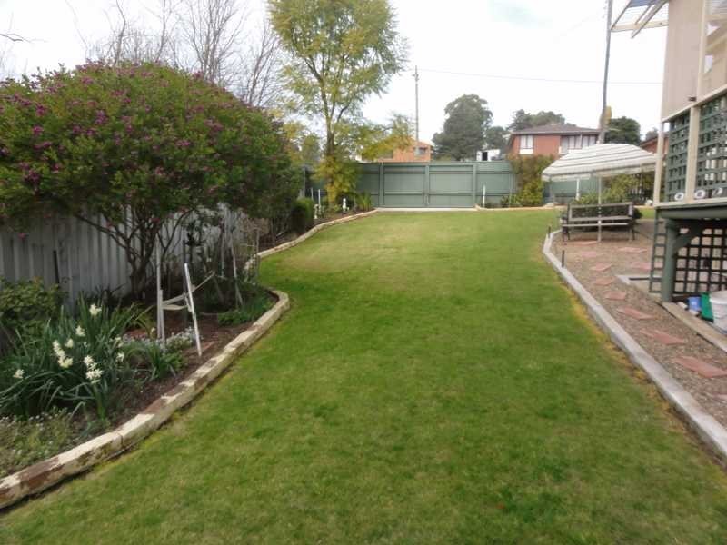 69 Mount Street, Gundagai NSW 2722