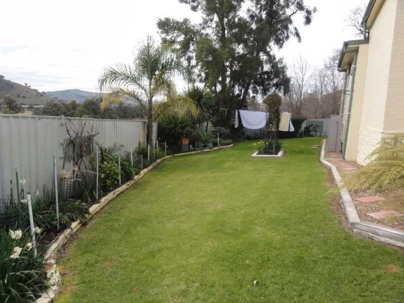 69 Mount Street, Gundagai NSW 2722
