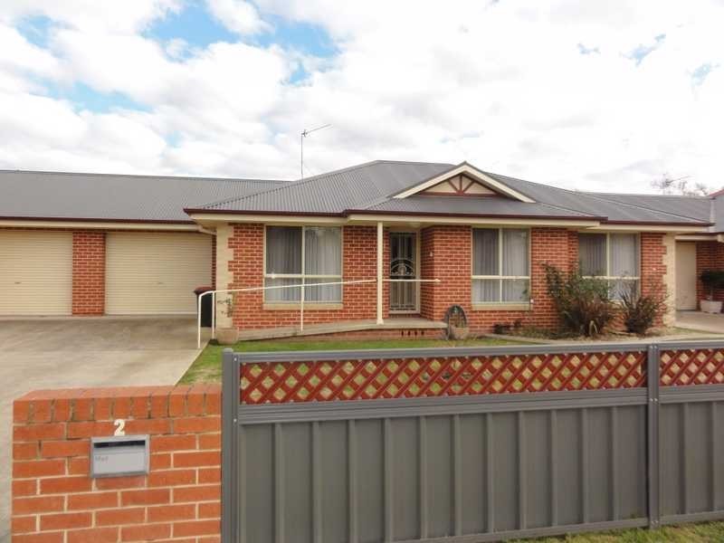 Unit 2/20 West Street, Gundagai NSW 2722