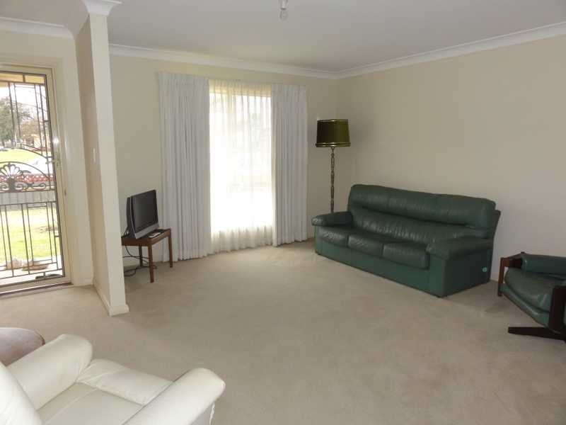 Unit 2/20 West Street, Gundagai NSW 2722