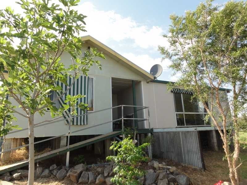 75 Mount Street, Gundagai NSW 2722