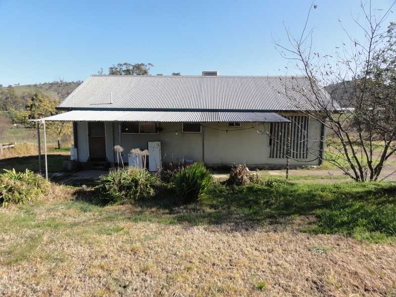 75 Mount Street, Gundagai NSW 2722