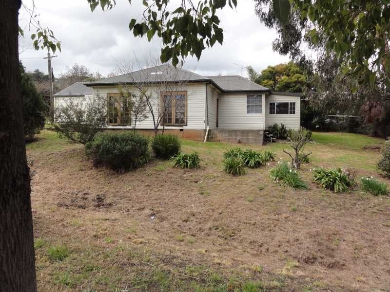 5 Tor Street, Gundagai NSW 2722