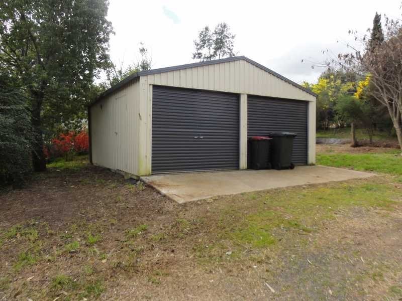 5 Tor Street, Gundagai NSW 2722