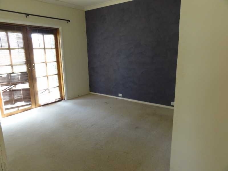 5 Tor Street, Gundagai NSW 2722