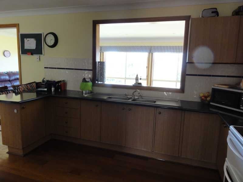 112 Hanley Street, Gundagai NSW 2722