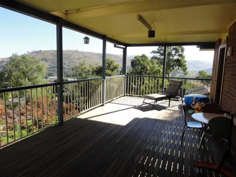 112 Hanley Street, Gundagai NSW 2722