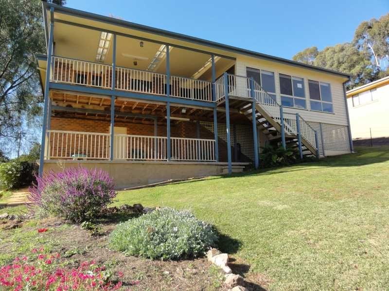 112 Hanley Street, Gundagai NSW 2722
