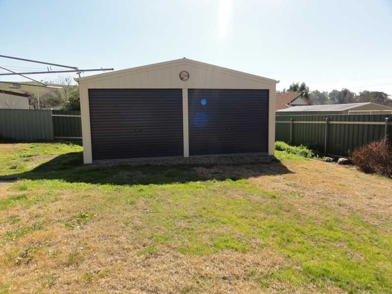 140 West Street, Gundagai NSW 2722