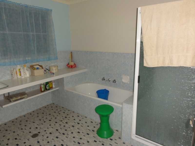 154 Hanley Street, Gundagai NSW 2722